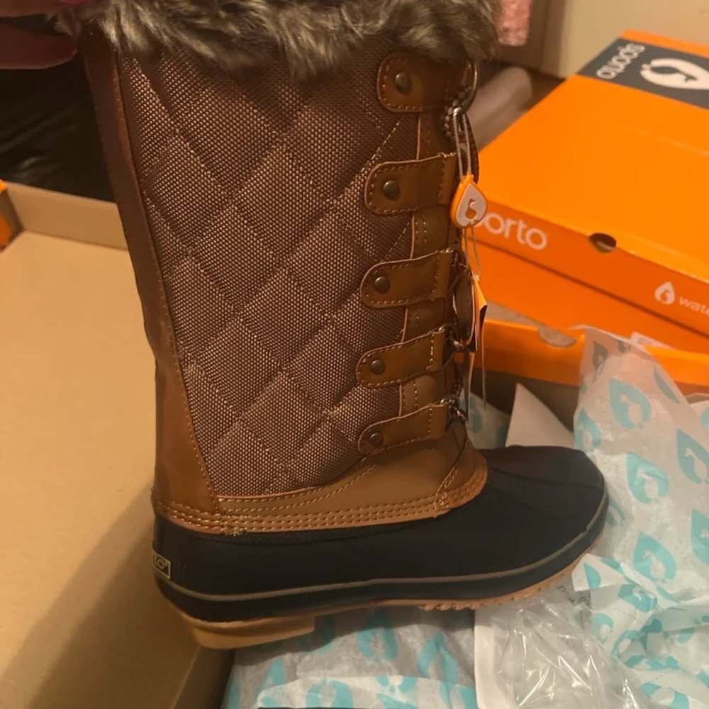 Sporto deal tan waterproof boots BNIB size 10